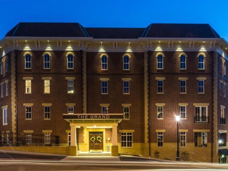 The Mount Vernon Grand Hotel المظهر الخارجي الصورة